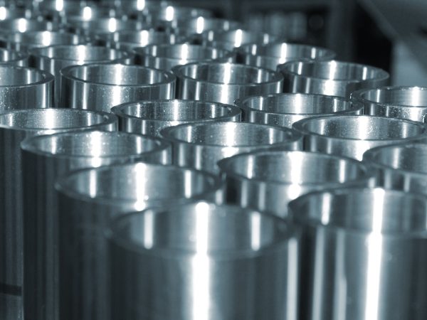 Por que optar por tarugo de aço em aplicações industriais?